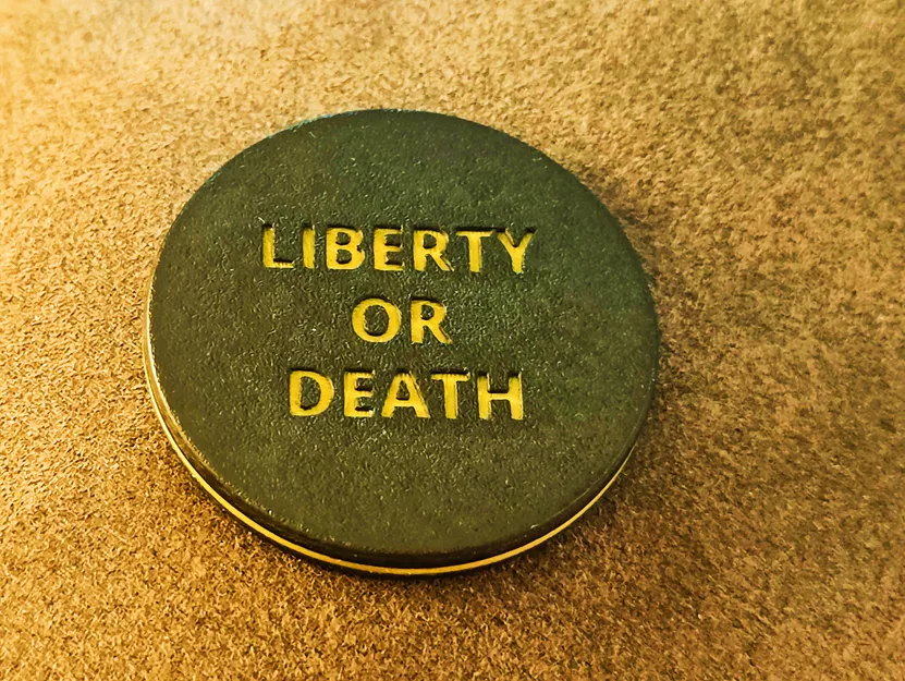 Đồng Xu Thử Thách Gadsden "Đừng Giẫm Lên Tôi" - In 3D - Image 3