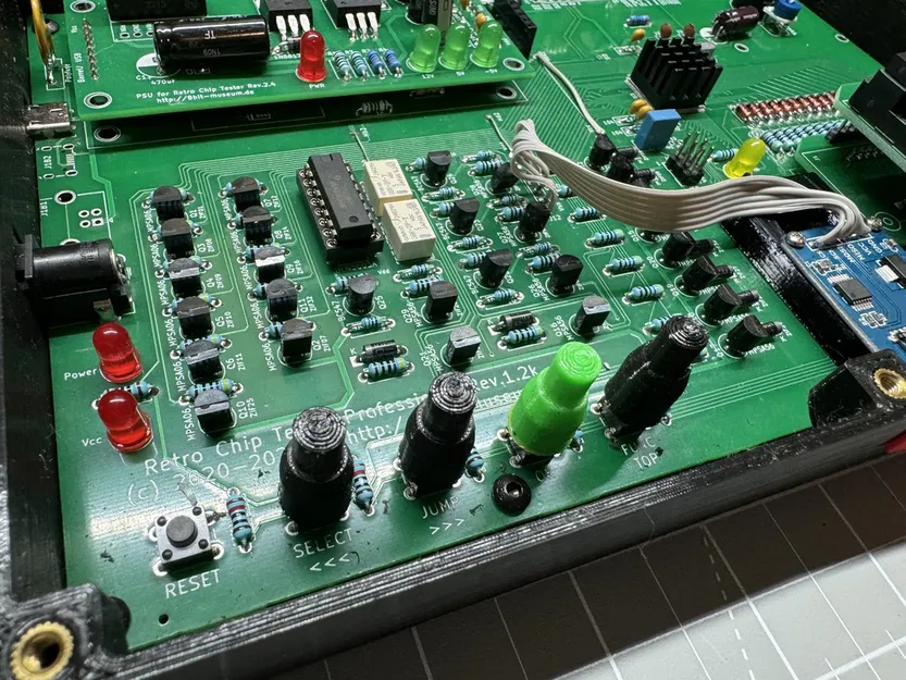 Case custom Retro Chip Tester Professional (RCT) 8bit-museum – nhiều tuỳ chọn - Image 6