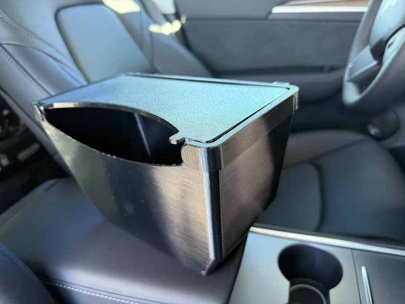 Thùng rác Tesla Model Y (Tesla Model Y Trash Bin) - Image 1