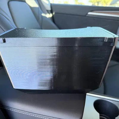 Thùng rác Tesla Model Y (Tesla Model Y Trash Bin)