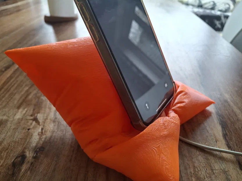 Kệ điện thoại: Gối đỡ điện thoại (Pillow Phone stand) - Image 3