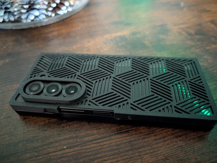 Ốp lưng Samsung Fold 6 (chỉ phần lưng sau) - Image 1