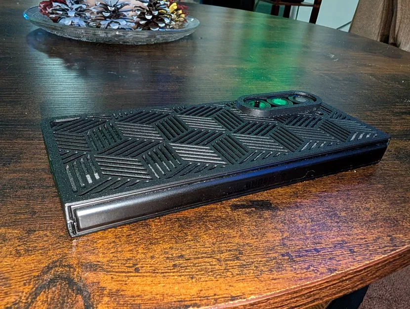 Ốp lưng Samsung Fold 6 (chỉ phần lưng sau) - Image 2