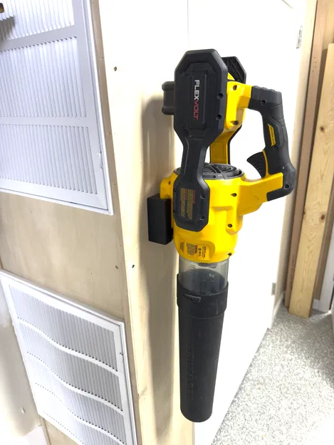 Bracket treo máy thổi lá Dewalt DCBL772 20V - Image 1