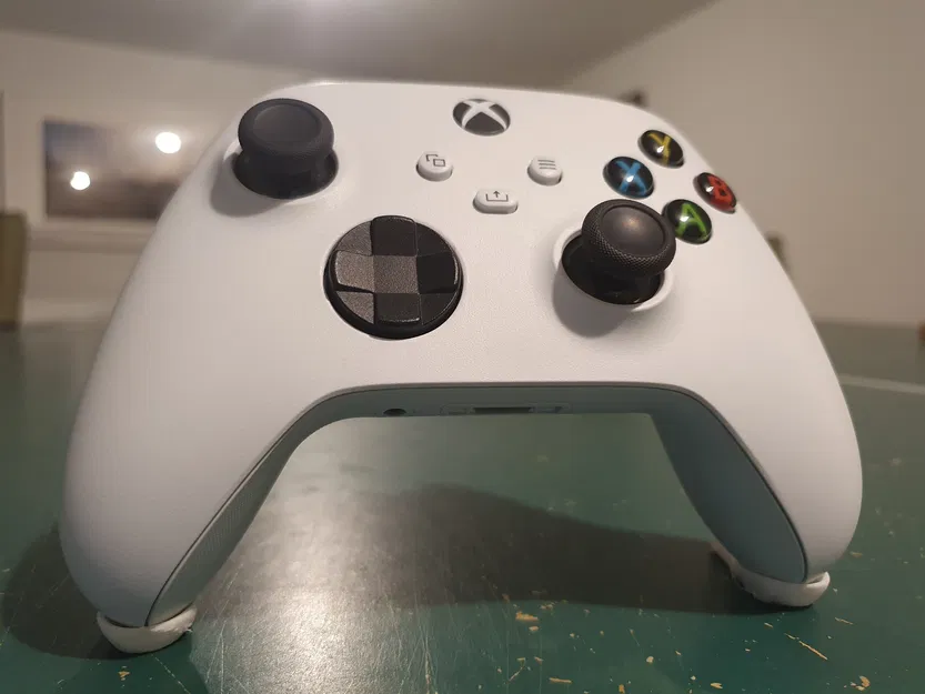 Đế Đựng Tay Cầm Xbox Tối Giản, Gọn Gàng - Image 1