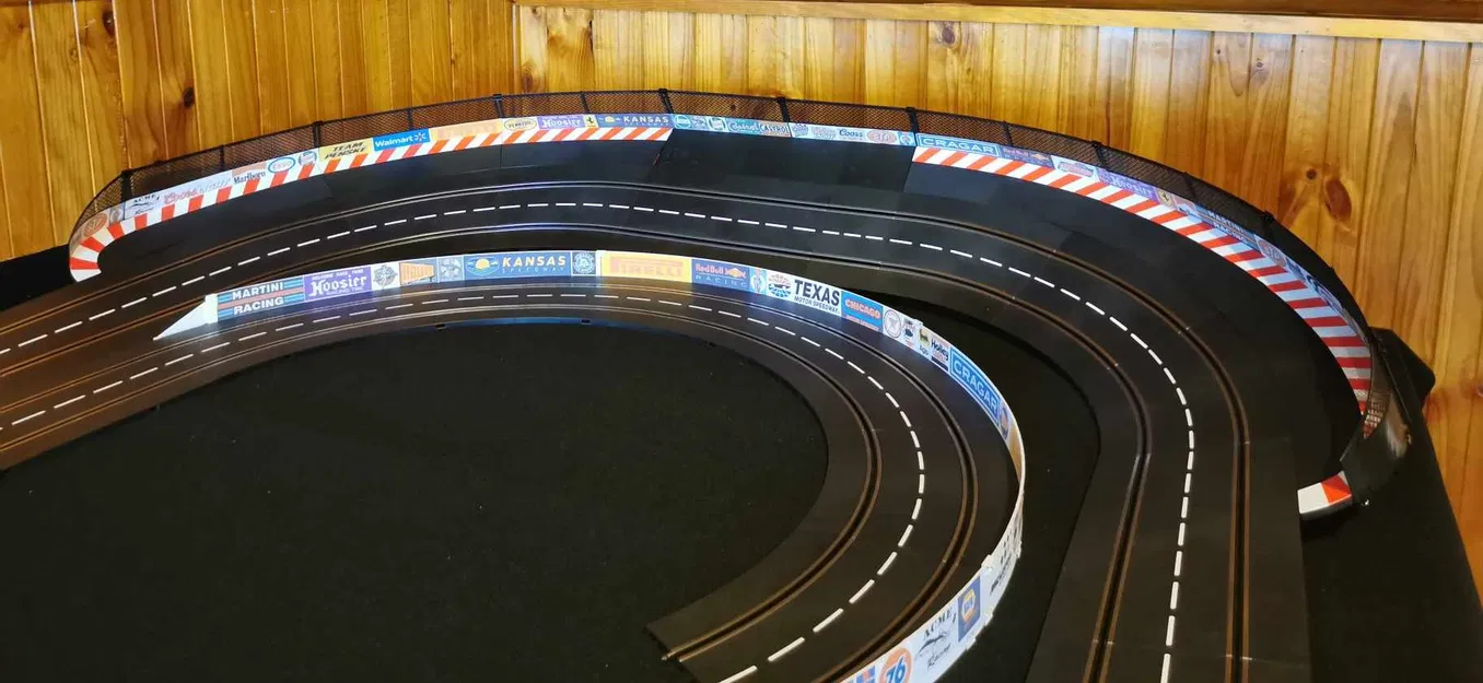 Hàng rào chắn Carrera Slot Car R2 Banked Curve 2/30 (Shoulder) + đoạn thẳng - Image 2