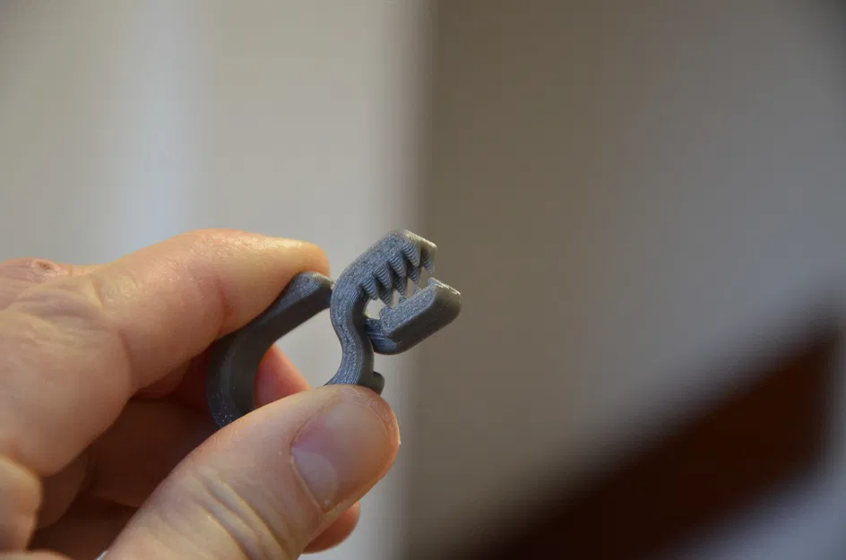 Kẹp Treo Khăn 3D Tiện Lợi - Giải Pháp Thông Minh Cho Mọi Gia Đình - Image 2