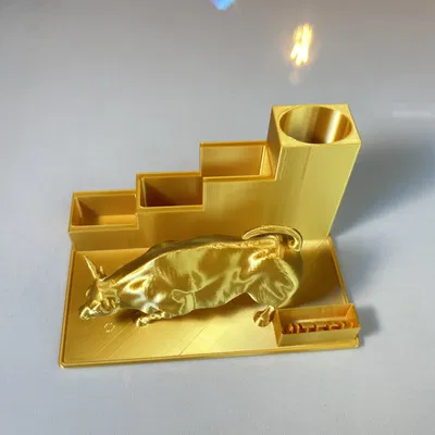 Wall Street Bull Organizer – Khay sắp xếp bàn làm việc hình bò