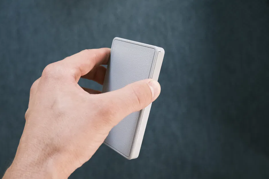 SlideWallet V1 - Ví thẻ cơ chế trượt bật thẻ (snap-fit, 3 phần) - Image 8