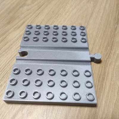 Đầu nối đường ray xe lửa gỗ và LEGO DUPLO