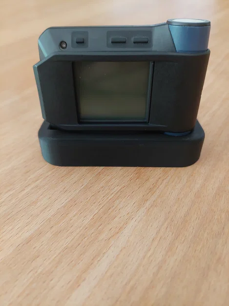 Giá đỡ Swissphone s.QUAD cho bàn đầu giường (pager-holder) - Image 1