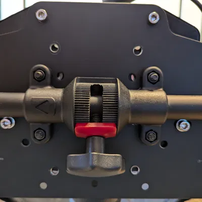 Tấm adapter plate Playseat Challenge cho Moza R9