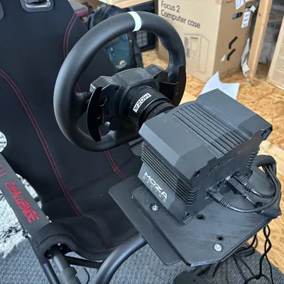 Đế Chuyển Đổi Tay Lái Moza R5 Cho Ghế Playseat Challenge