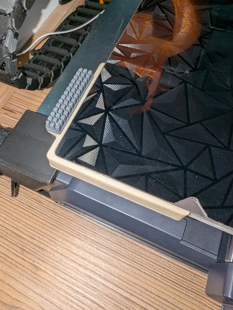 Giá gắn chổi silicone cho Elegoo Neptune 4 Pro - Image 1