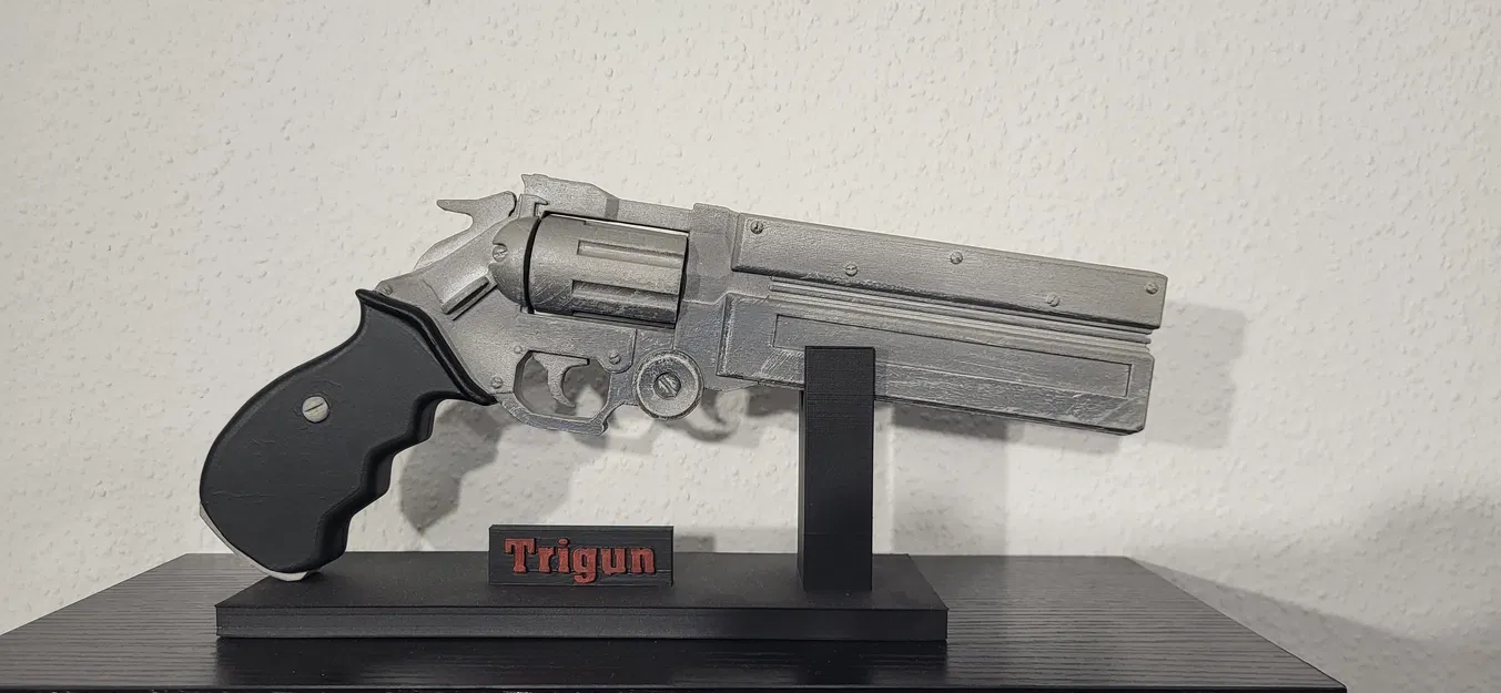 Revolver Khoa Học Viễn Tưởng (Trigun) - Image 1