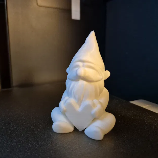 Chú Lùn Tình Yêu Cầm Tim - Mô Hình 3D Quà Tặng Valentine - Image 1