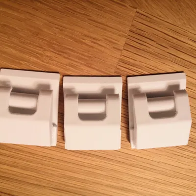 Móc treo poster (Poster hanger)