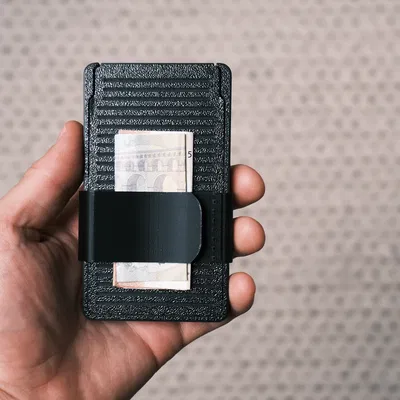 SlideWallet V2 – Ví thẻ cơ cấu trượt, mở bằng đẩy, có tùy chọn kẹp tiền