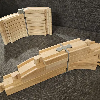 Trụ cất ray tàu Brio (Brio train rail storage pillar)