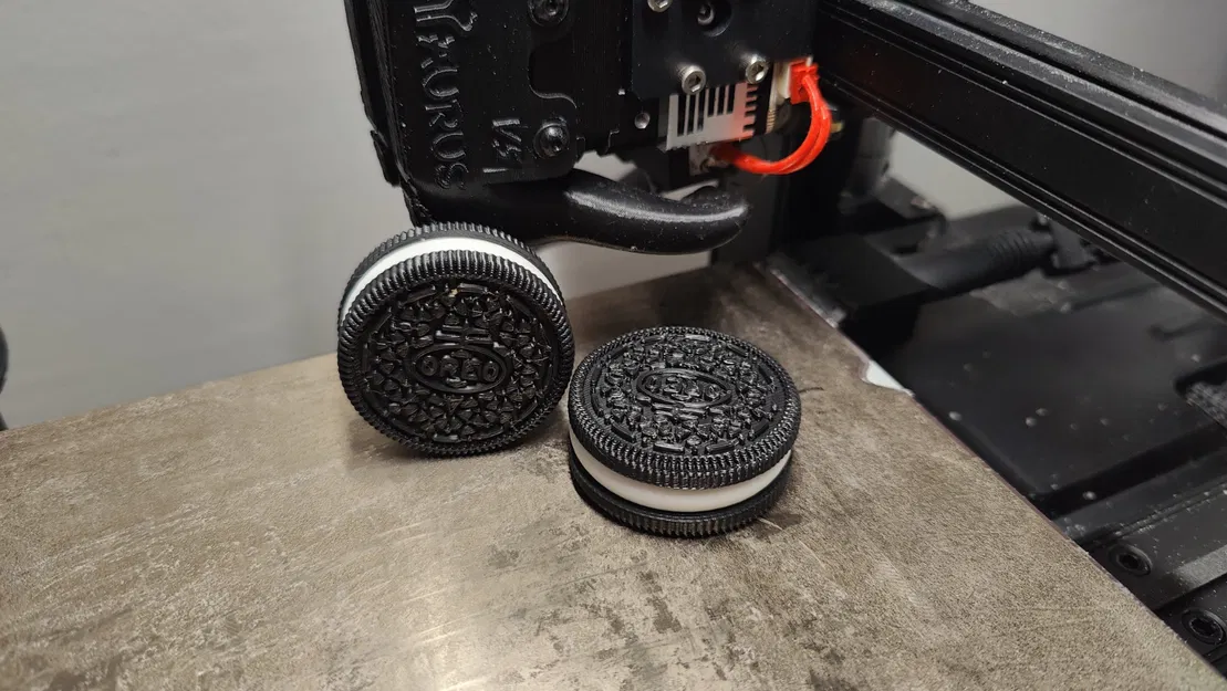 Bản sao bánh Oreo (Oreo Cookie Replica) - Image 1