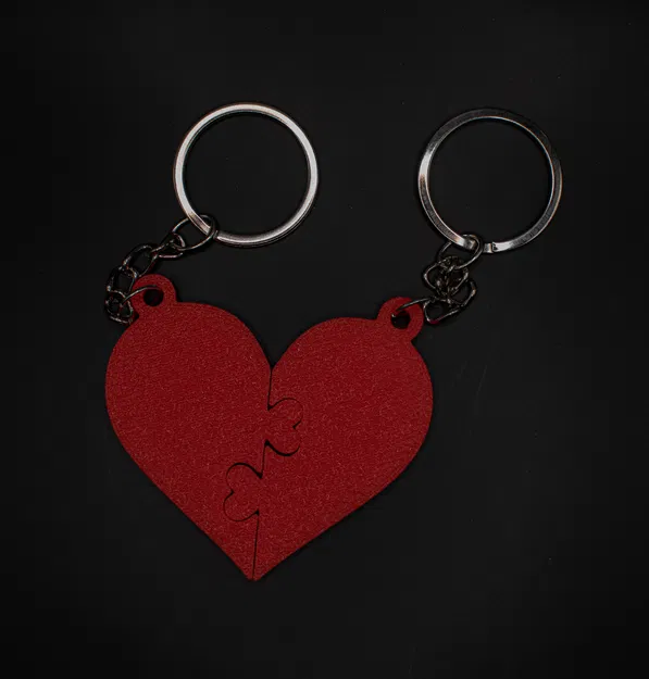 Móc Khóa Trái Tim Ghép Đôi Valentine - Quà Tặng Tình Yêu Ý Nghĩa - Image 2