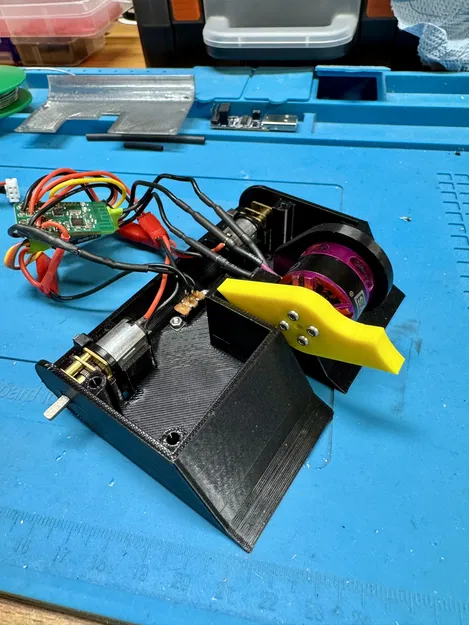 Battlebot Vertical Spinner - Antweight (150 g) - Image 3
