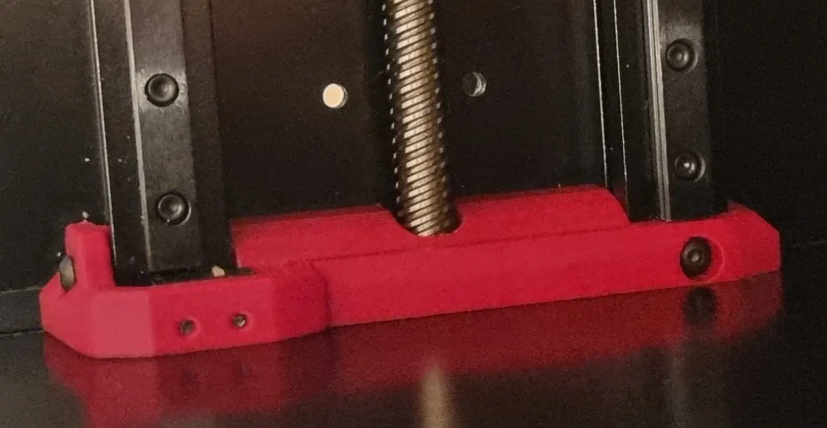 Voron V0.2 Z endstop kèm lower guard bảo vệ khu vực quanh leadscrew - Image 1