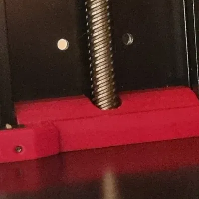 Voron V0.2 Z endstop kèm lower guard bảo vệ khu vực quanh leadscrew