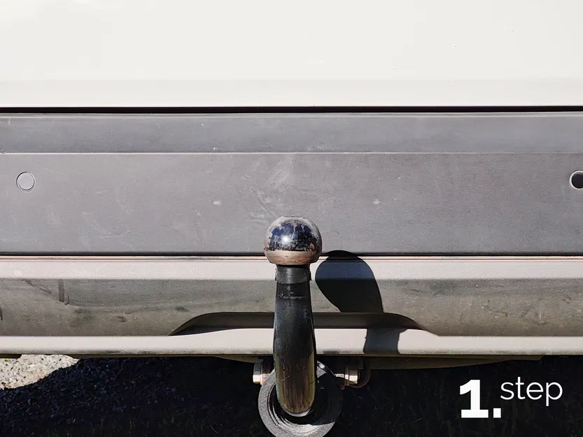 Bậc bước gắn móc kéo (Towbar step) - Image 3