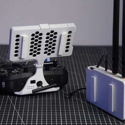 OpenIPC RubyFPV VRX kèm màn hình và bracket cho Radiomaster Boxer