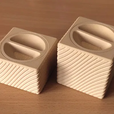 Hộp vuông (Square Box) trang trí với nắp vặn PIP