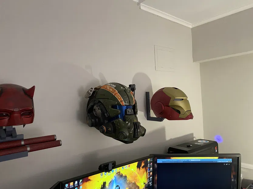 Móc Treo Tường Mũ Bảo Hiểm (Helmet Wall Hanger) - Image 1