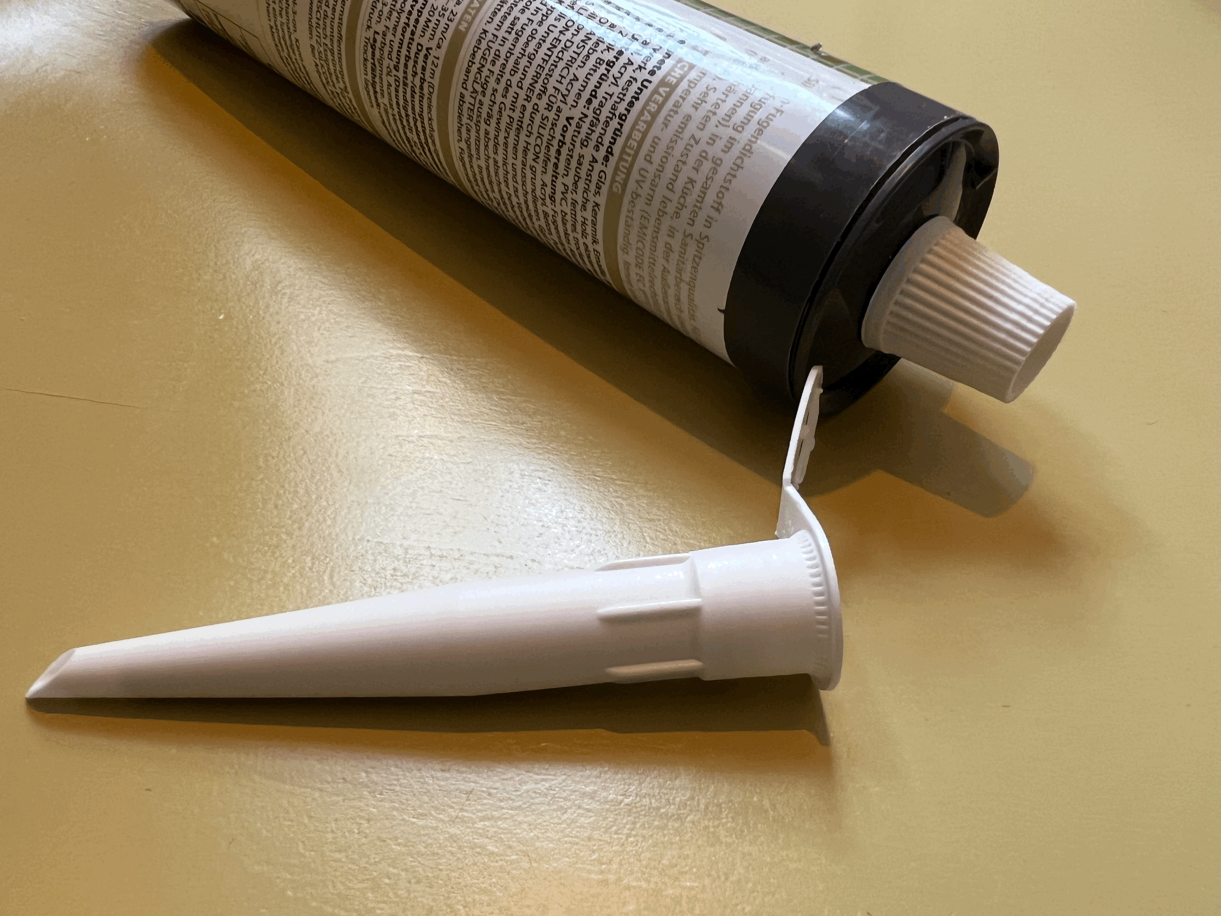 Nắp Đậy Tuýp Keo Silicon Tiện Lợi, Chống Khô Hiệu Quả