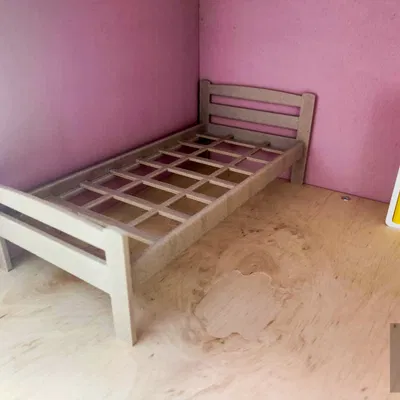 Giường búp bê (Doll bed) tỉ lệ khoảng 1:10