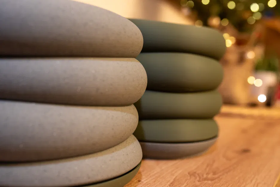 Chậu cây Floater kèm dĩa - Image 2