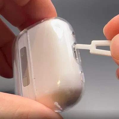 Dụng Cụ Vệ Sinh Cổng Sạc USB-C và Lightning Đa Năng