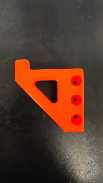 Kệ Treo Cưa Máy Stihl 3D - Giải Pháp Lưu Trữ Gọn Gàng - Image 1