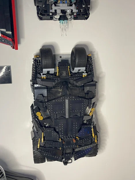 Giá treo tường LEGO Batman 76240 Tumbler (Wallmount) - Image 3