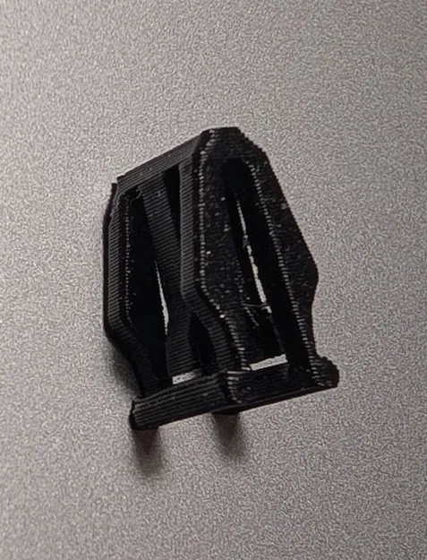 Kẹp nắp cầu chì Ford Ranger tự in 3D - Image 1