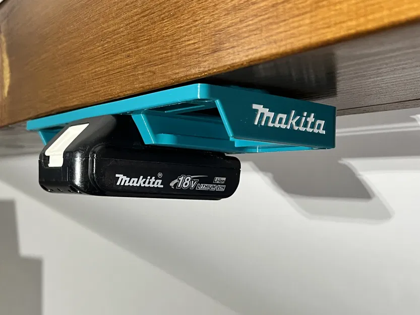 Giá treo tường pin Makita (3 pin) kèm logo Makita - Image 5
