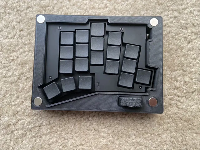 Hộp đựng du lịch cho bàn phím split Totem Wireless - Image 2