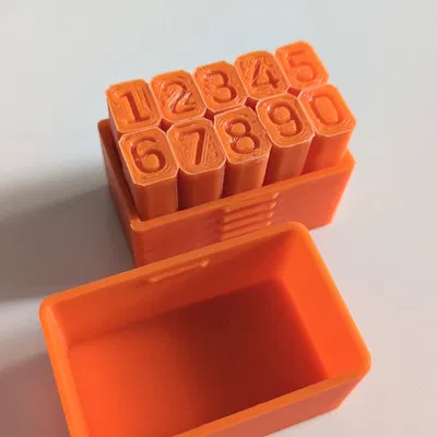 Bộ Khuôn Số (0–9) Kèm Hộp Đựng