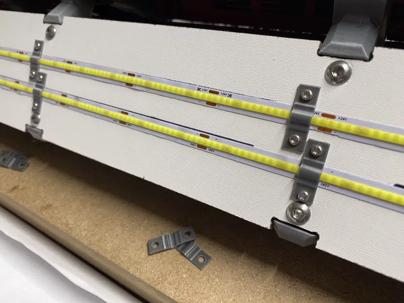 [unofficial] LowRider v4 CNC: nắp lưng gantry có bản lề + tie-downs + mount Jackpot - Image 13