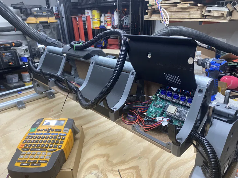 [unofficial] LowRider v4 CNC: nắp lưng gantry có bản lề + tie-downs + mount Jackpot - Image 25