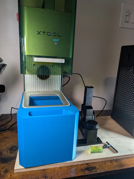 Chân đế nâng Xtool F1 giúp khắc ly lớn dễ dàng - Image 1