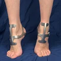 Ankle Cage V2 – Khung khóa mắt cá bắt buộc đứng nhón mũi - Thumbnail 1
