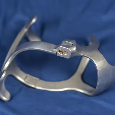 Ankle Cage V2 – Khung khóa mắt cá bắt buộc đứng nhón mũi