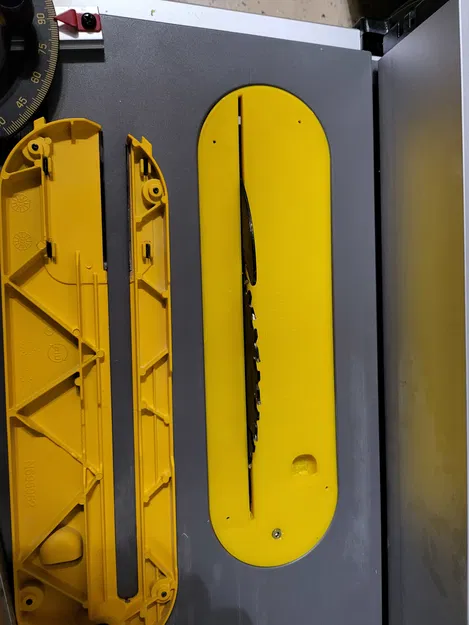 Miếng Zero Clearance Insert cho cưa bàn DeWalt DWE7485 - Image 1