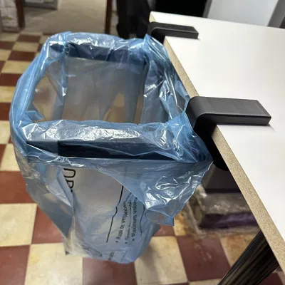 Bagbuddy - Kẹp Giữ Túi “Tối Thượng” Cho Bàn/ Kệ