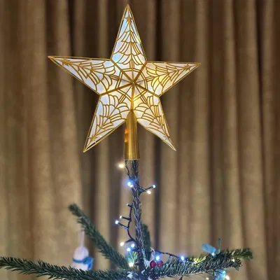 Ngôi sao chóp cây thông Noel kiểu kính màu (stained glass)